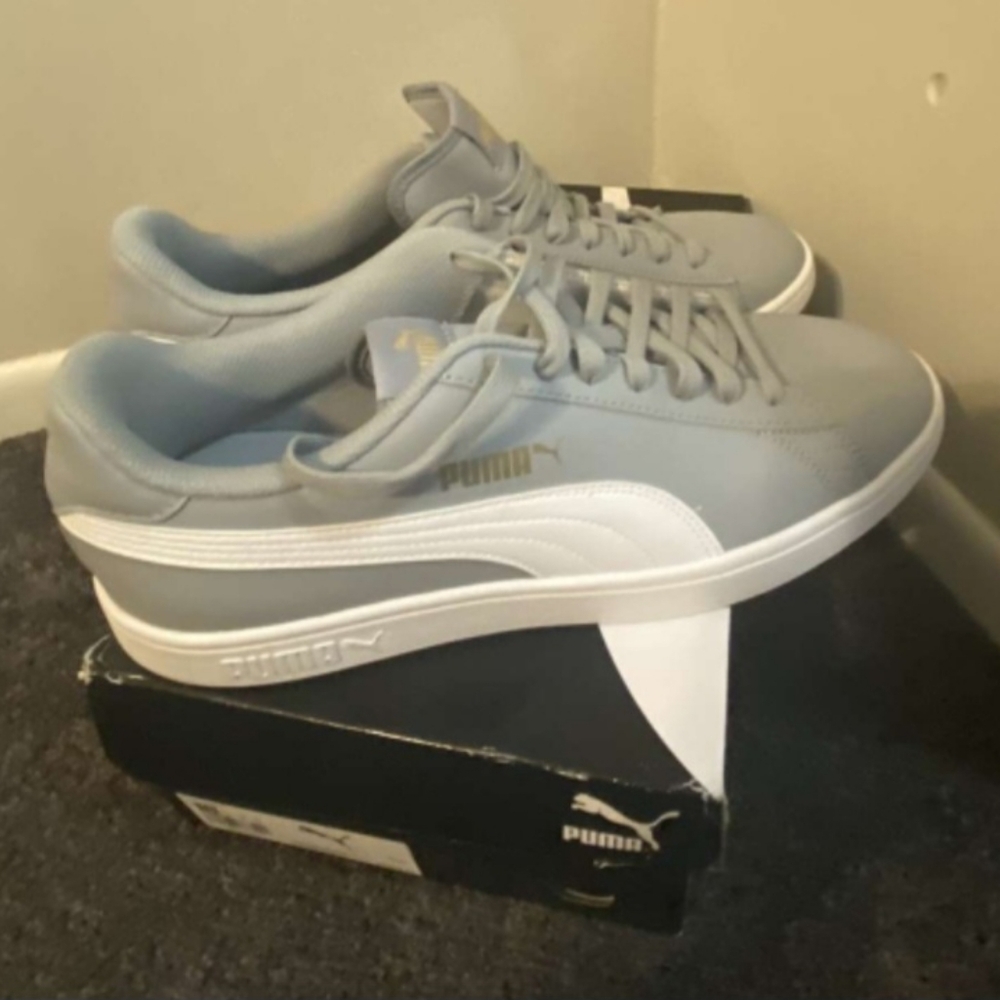 Mens shoes